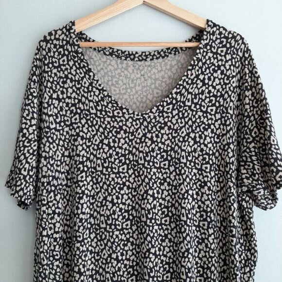 AEO | Soft & Sexy Leopard Print Relaxed Fit Hi-Low Top Sz M Flawed - Picture 3 of 11